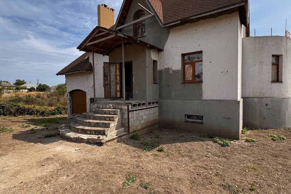 Продаётся 3-этажный дом, 297.3 м²