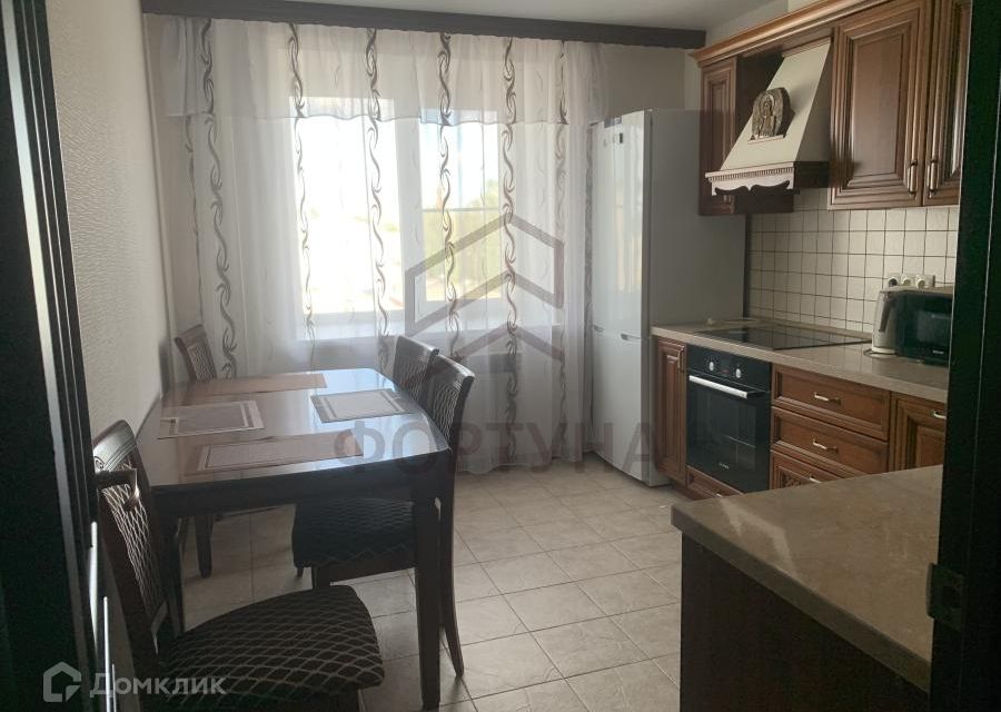 Продаётся 2-комнатная квартира, 62 м²