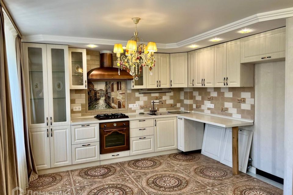 Продаётся 3-комнатная квартира, 85 м²