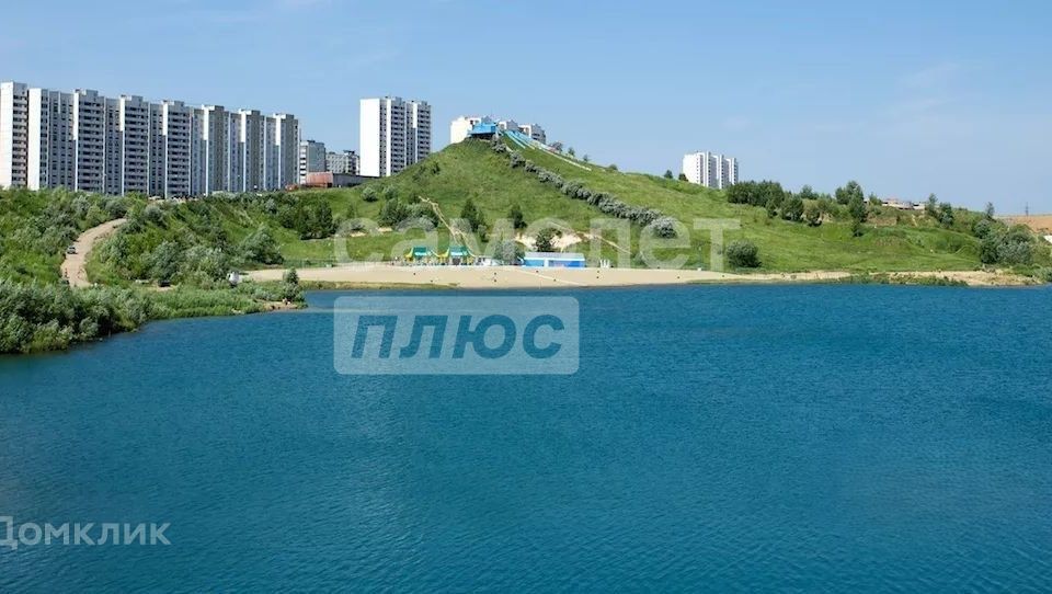 Продаётся 2-комнатная квартира, 79.2 м²