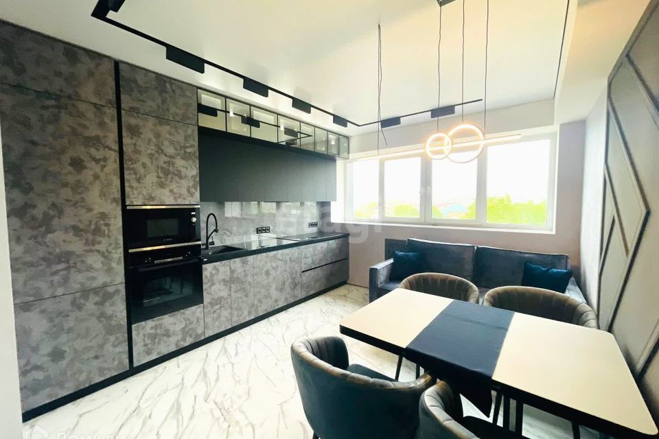 Продаётся 3-комнатная квартира, 72 м²