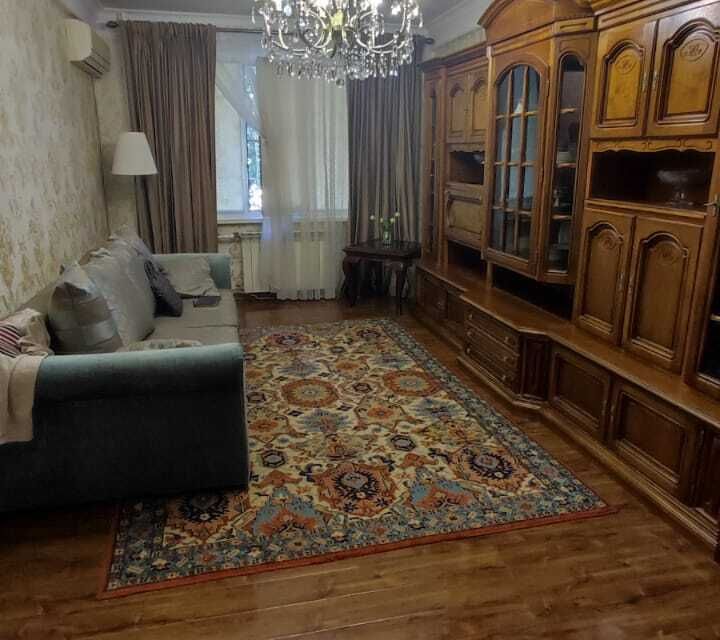 Продаётся 1-комнатная квартира, 49 м²
