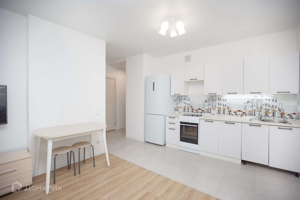 Продаётся 1-комнатная квартира, 37.4 м²