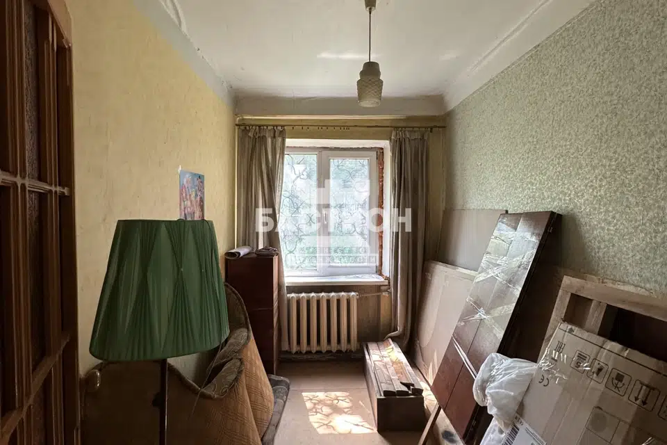 Продаётся 3-комнатная квартира, 43.3 м²
