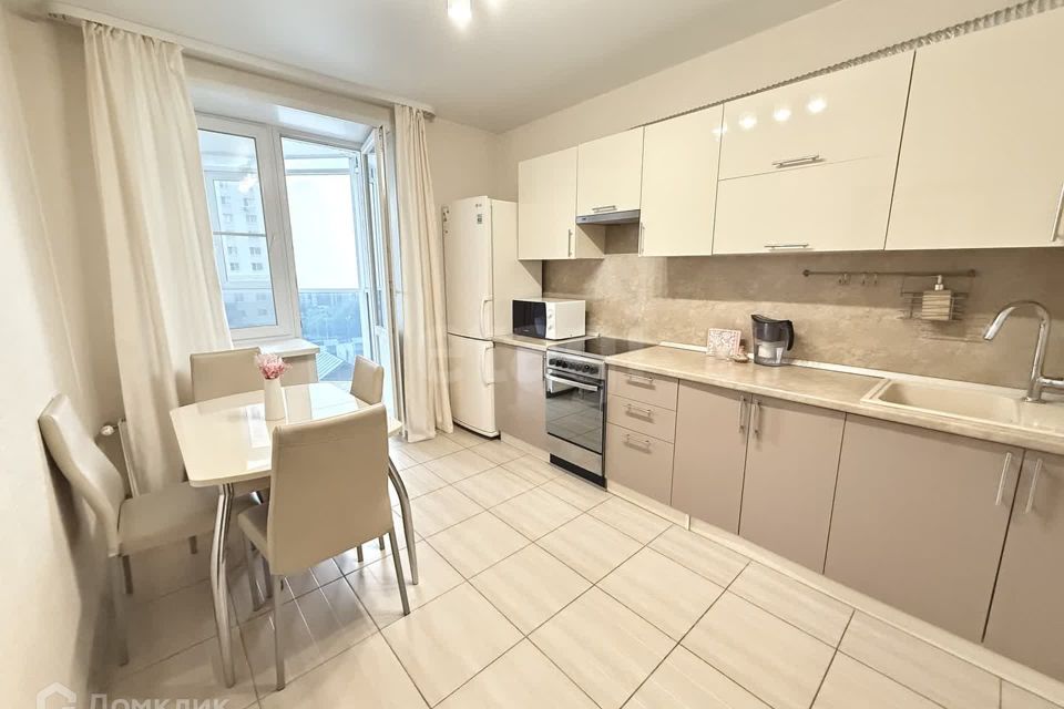 Продаётся 2-комнатная квартира, 68.3 м²