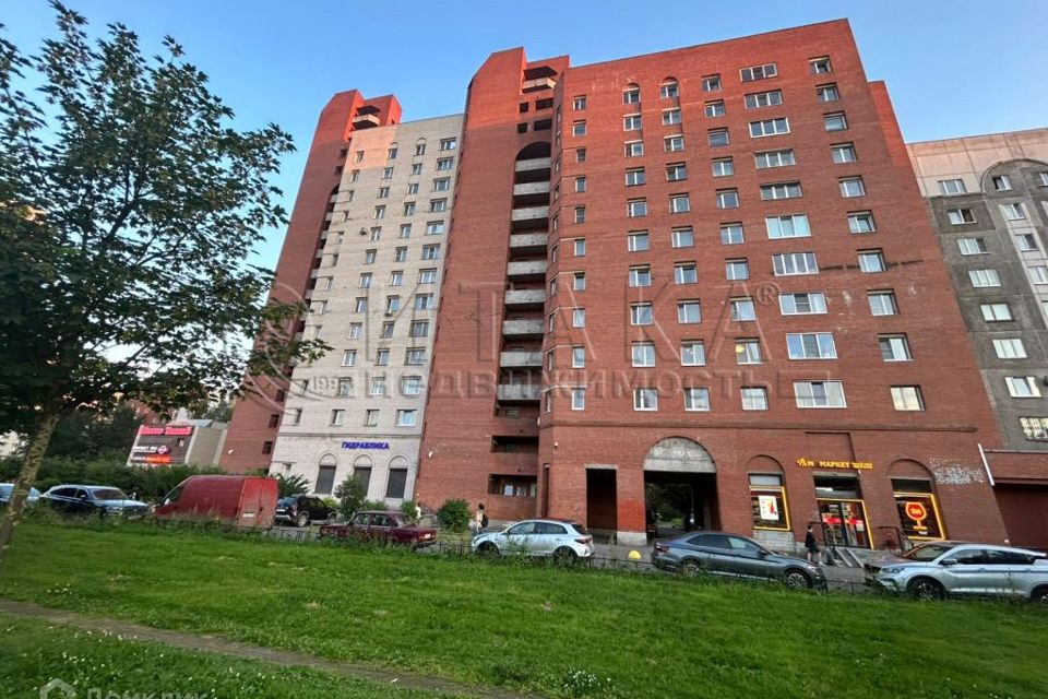 Продаётся 2-комнатная квартира, 56 м²
