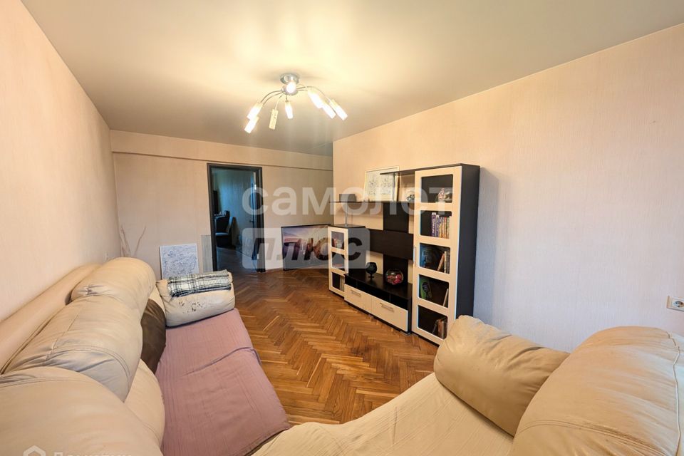 Продаётся 3-комнатная квартира, 57.3 м²