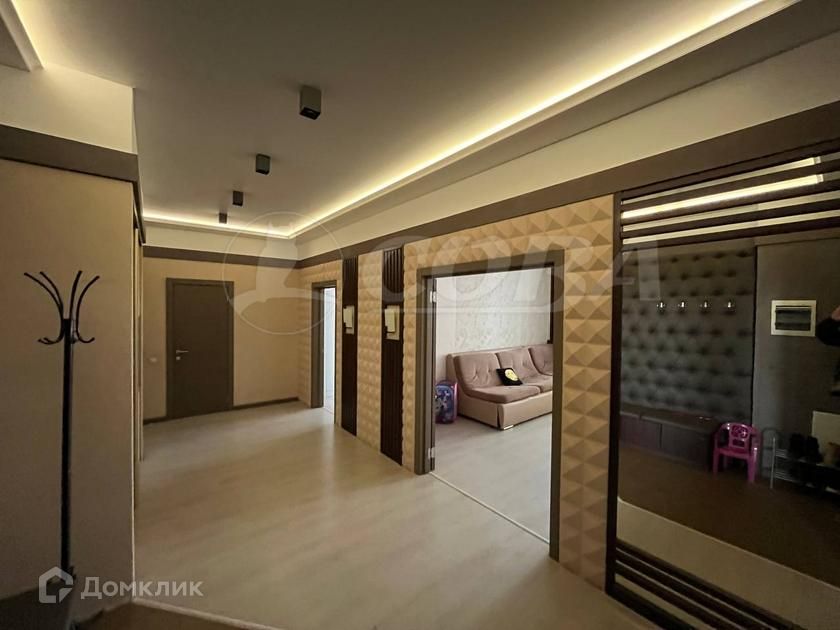 Продаётся 3-комнатная квартира, 122 м²