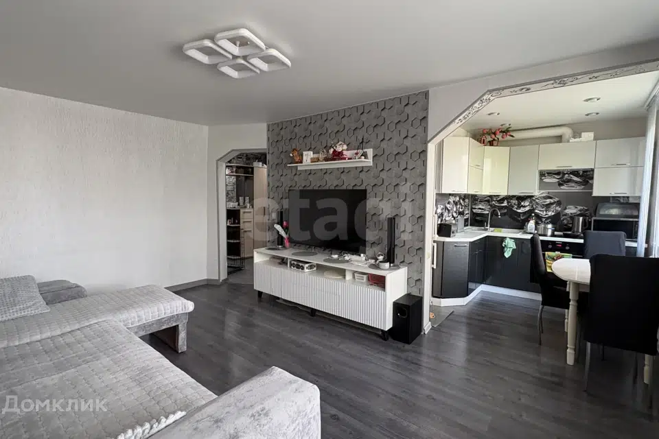 Продаётся 3-комнатная квартира, 59.2 м²