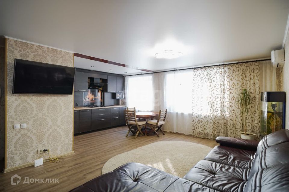 Продаётся 3-комнатная квартира, 65.7 м²