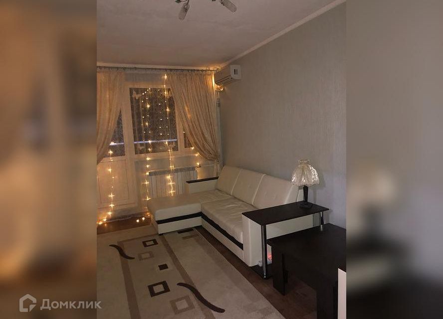 Продаётся 1-комнатная квартира, 44.7 м²