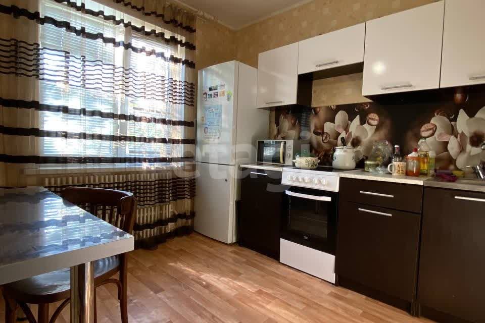 Сдаётся 1-комнатная квартира, 39 м²