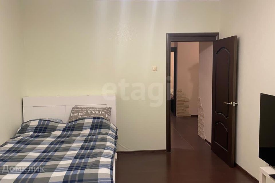 Продаётся 3-комнатная квартира, 106 м²