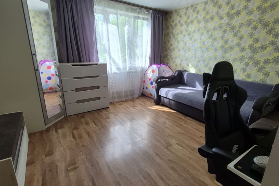 Продаётся 3-комнатная квартира, 57.9 м²