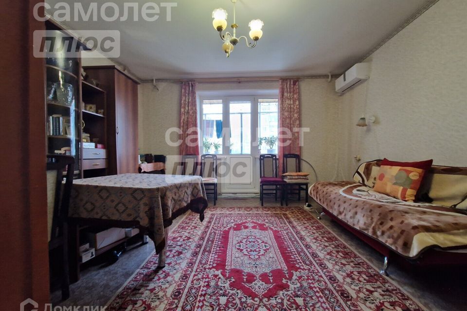 Продаётся 1-комнатная квартира, 40.2 м²
