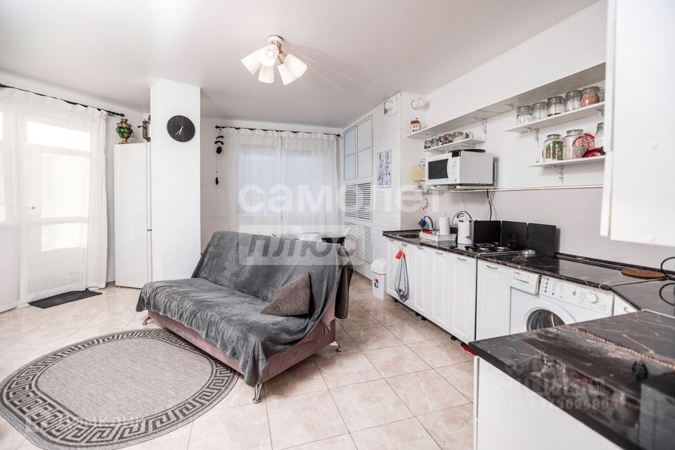 Продаётся 1-комнатная квартира, 54.1 м²