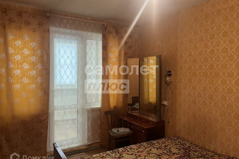 Сдаётся 4-комнатная квартира, 75.9 м²