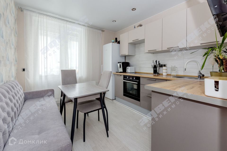 Продаётся 2-комнатная квартира, 56.9 м²