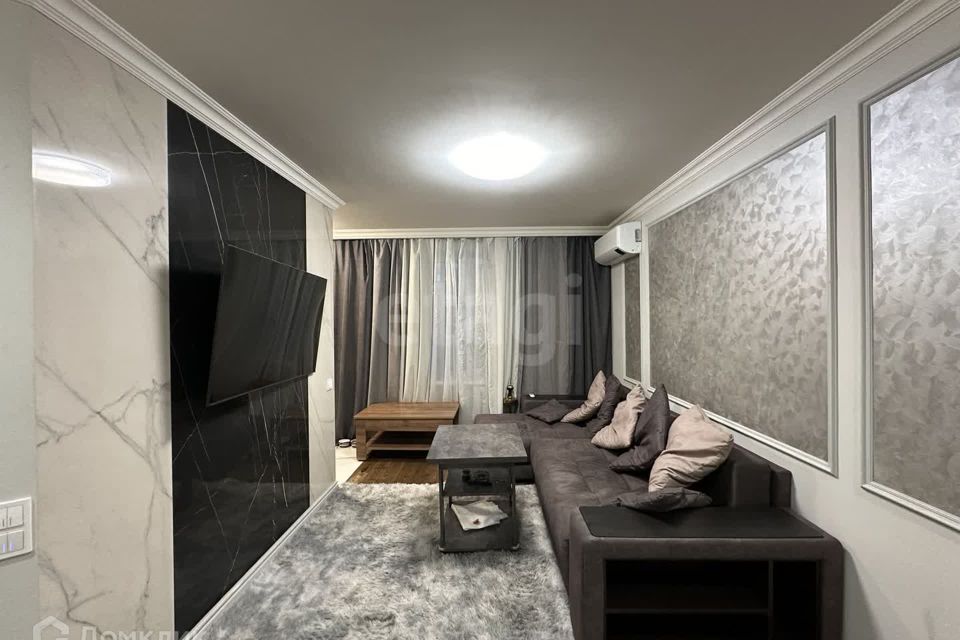 Продаётся 3-комнатная квартира, 57.7 м²