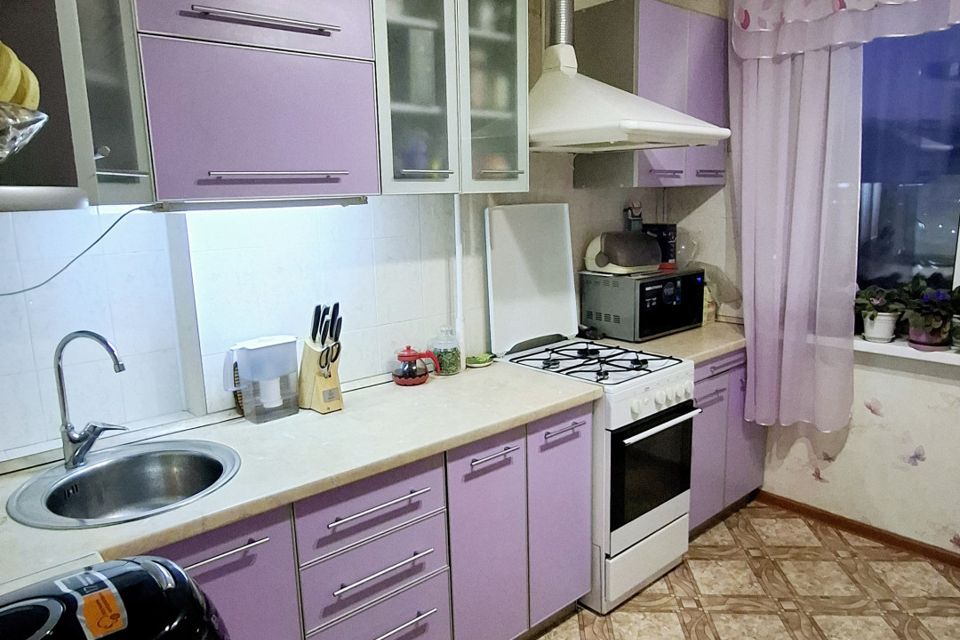 Продаётся 3-комнатная квартира, 56.7 м²