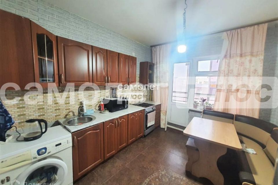 Продаётся 2-комнатная квартира, 65 м²