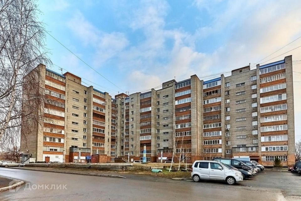 Продаётся 4-комнатная квартира, 74 м²