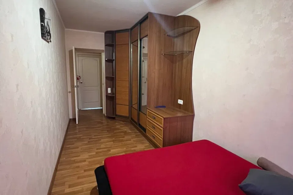 Продаётся 3-комнатная квартира, 60 м²