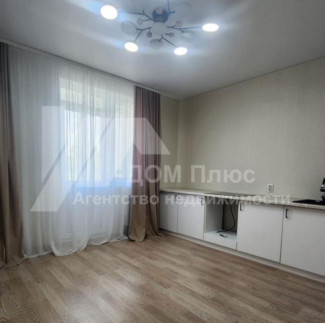 Продаётся 3-комнатная квартира, 92 м²