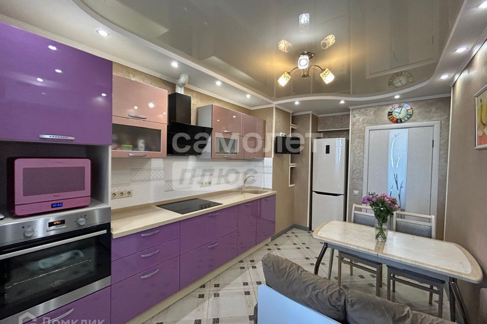 Продаётся 1-комнатная квартира, 43 м²