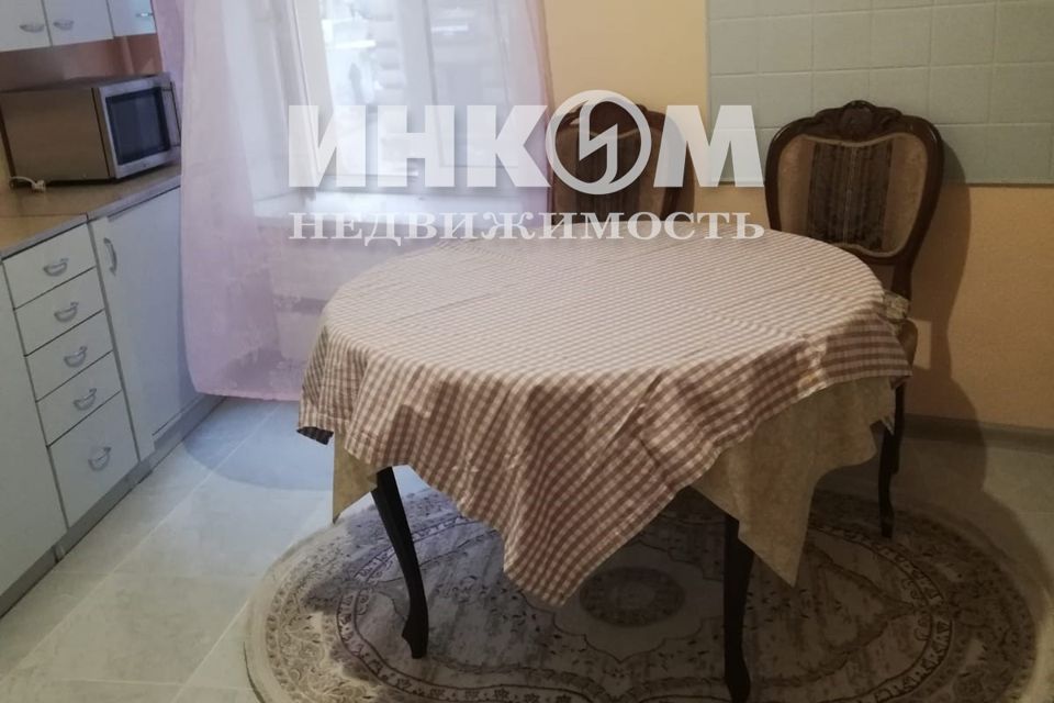 Сдаётся 2-комнатная квартира, 64 м²