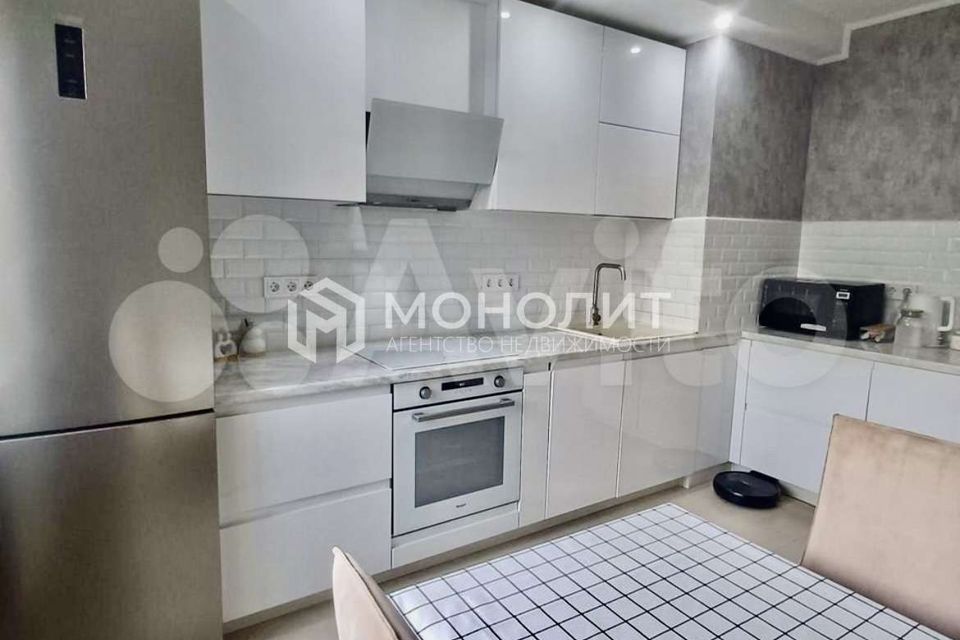 Сдаётся 1-комнатная квартира, 63 м²
