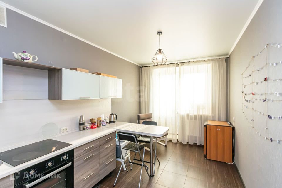 Продаётся 1-комнатная квартира, 42.2 м²