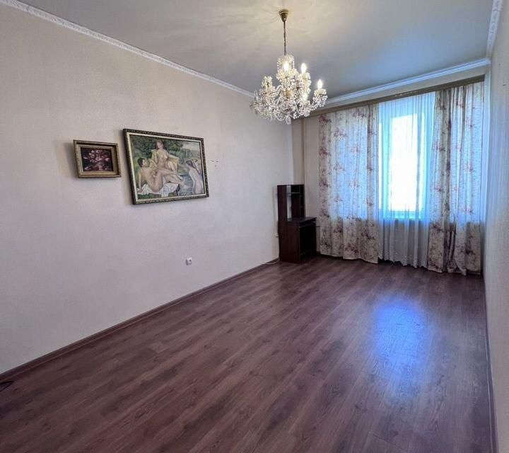 Продаётся 3-комнатная квартира, 71.7 м²