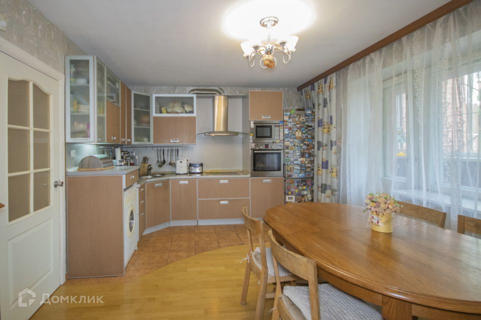 Продаётся 3-комнатная квартира, 92.5 м²