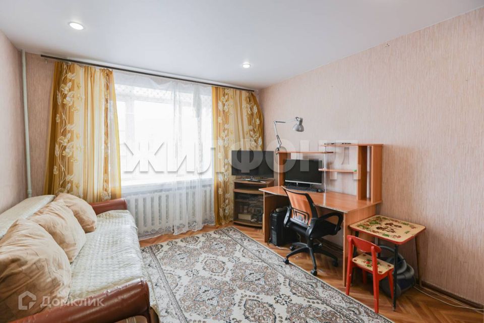 Продаётся комната в 1-комн. квартире, 18 м²