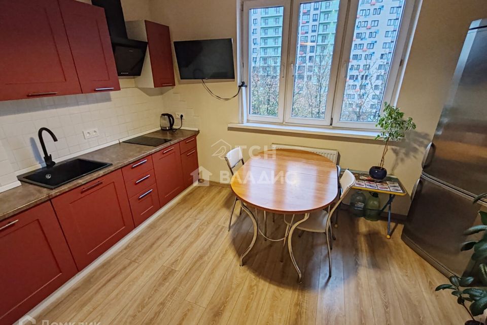 Продаётся 2-комнатная квартира, 56.5 м²