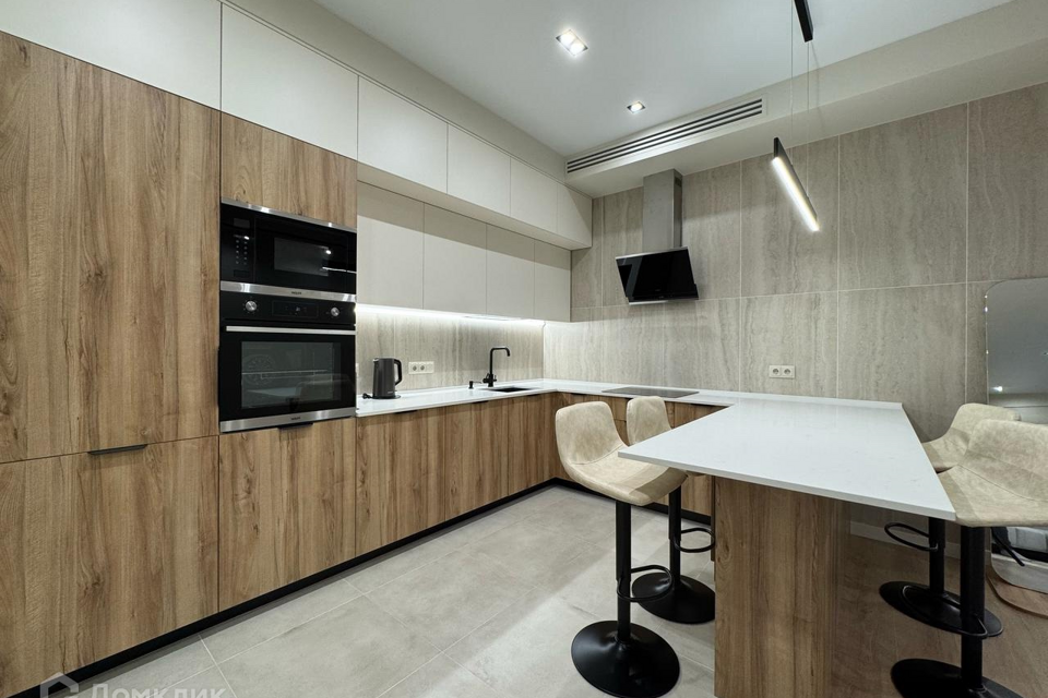 Продаётся 2-комнатная квартира, 64 м²