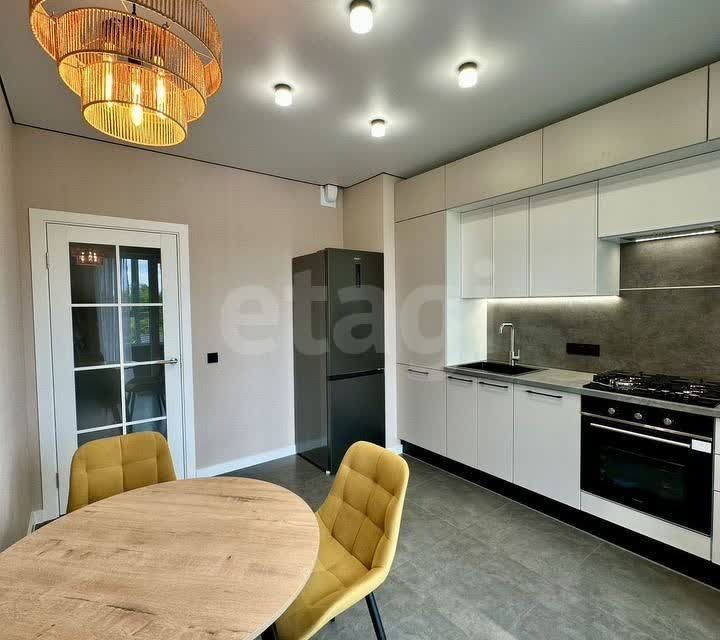 Продаётся 2-комнатная квартира, 64 м²