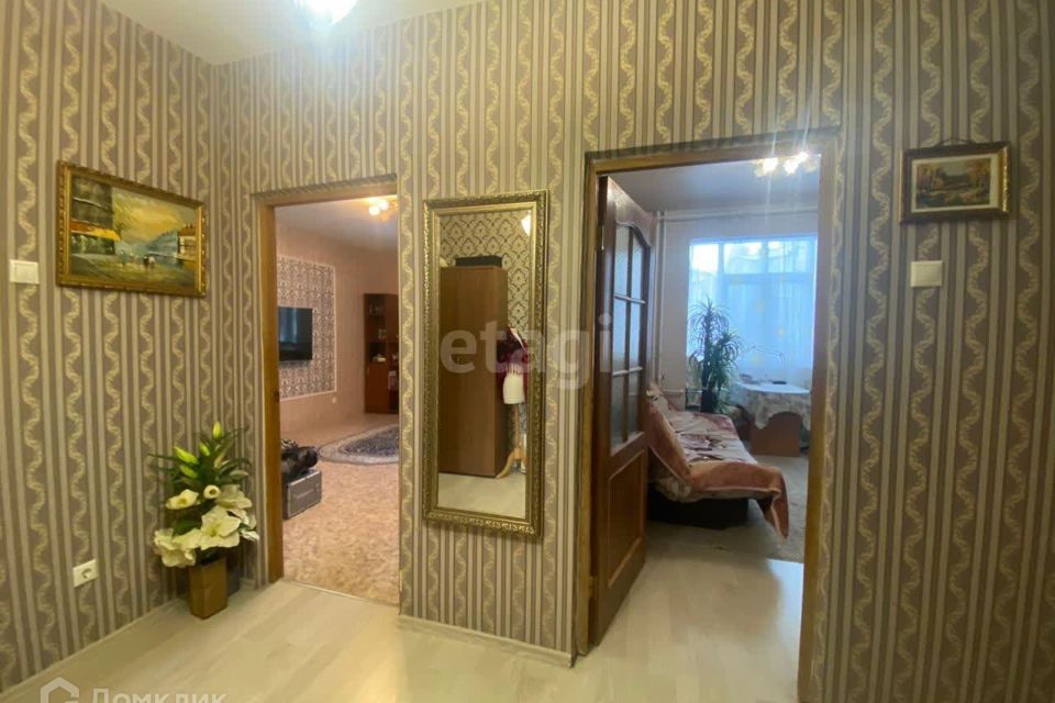 Продаётся 1-комнатная квартира, 42 м²