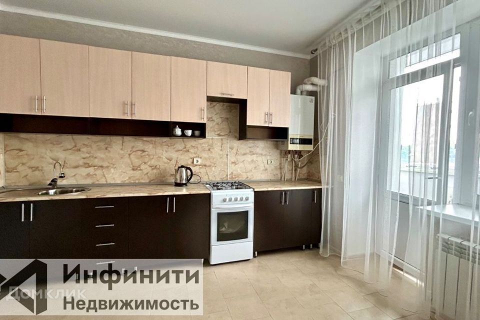 Продаётся 1-комнатная квартира, 42 м²