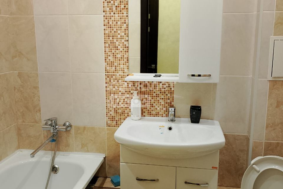 Продаётся 1-комнатная квартира, 41 м²