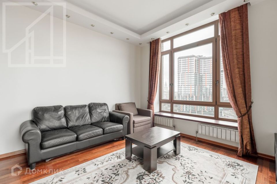 Сдаётся 3-комнатная квартира, 100 м²