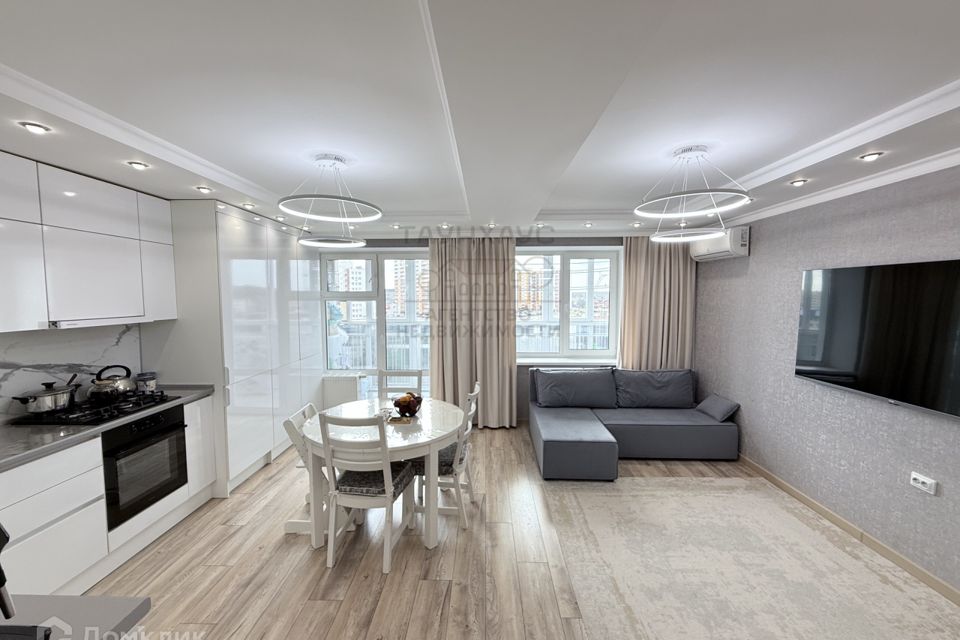 Продаётся 3-комнатная квартира, 80 м²