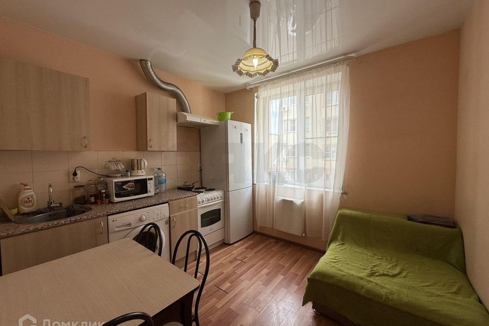 Продаётся 1-комнатная квартира, 43.2 м²