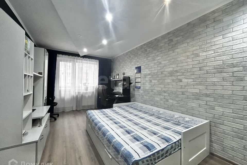 Продаётся 4-комнатная квартира, 116.5 м²