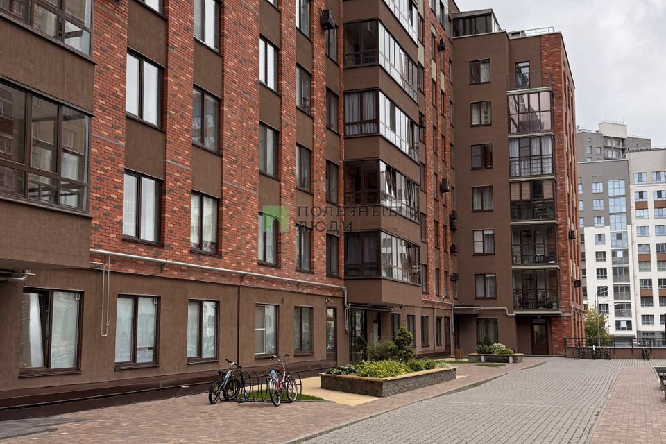Продаётся 3-комнатная квартира, 108 м²