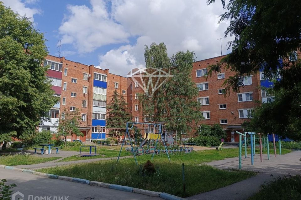 Продаётся 3-комнатная квартира, 55.7 м²