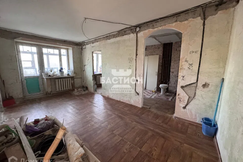 Продаётся 3-комнатная квартира, 57.3 м²