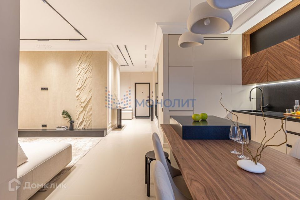 Продаётся 3-комнатная квартира, 125 м²