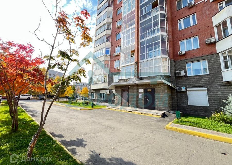Сдаётся 4-комнатная квартира, 120 м²